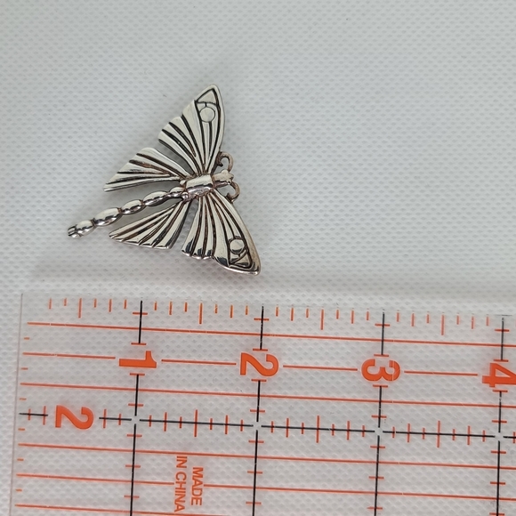 H&H Hand & Hammer Butterfly Brooch/Pin in Sterling Silver - Picture 6 of 6
